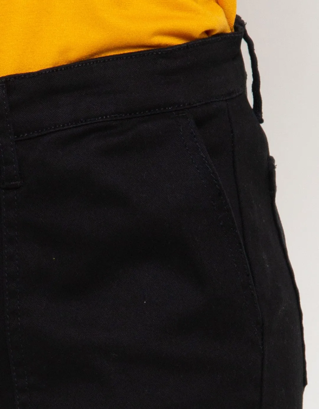 Connexion Celana Pendek Stretch Big Pocket