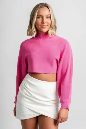 Cropped long sleeve sweater dark pink