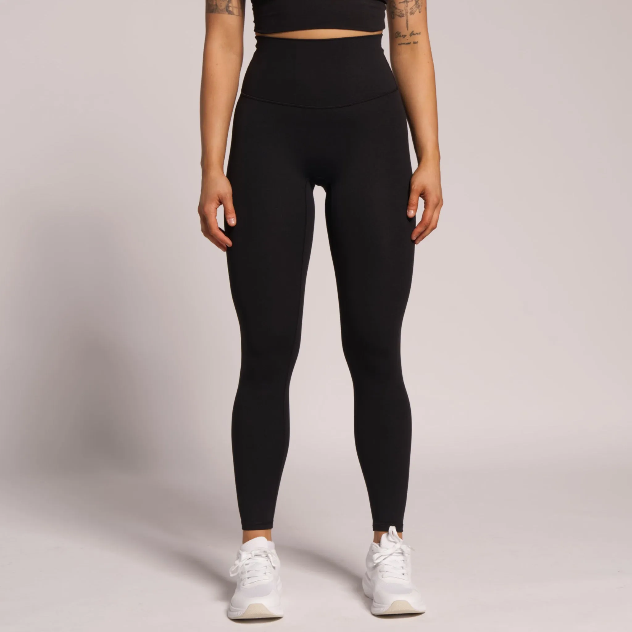 SkinHug High-Waisted Leggings-Timeless Black