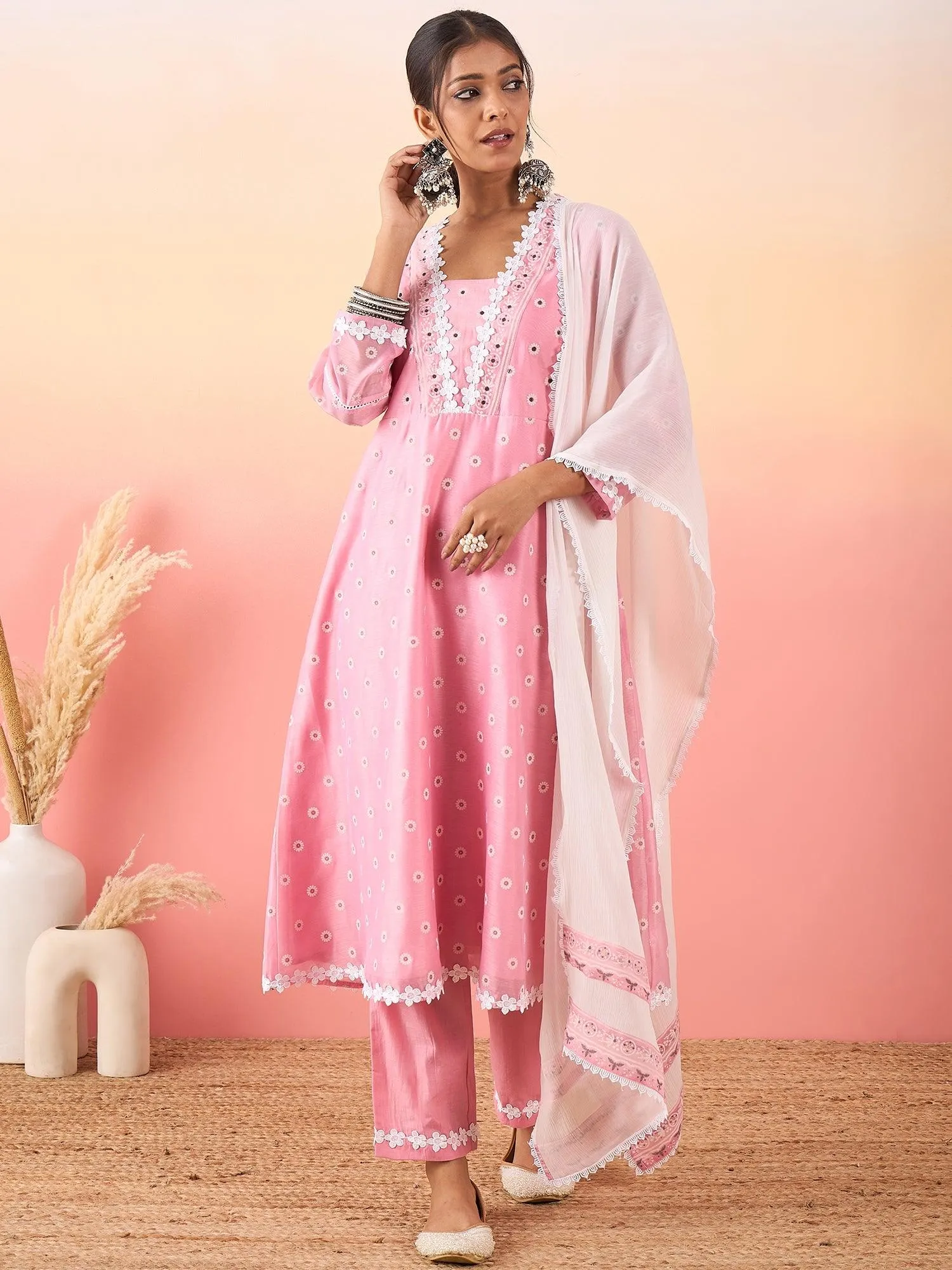 Women Floral Printed Regular Chanderi Silk Kurta with Trousers & With Dupatta