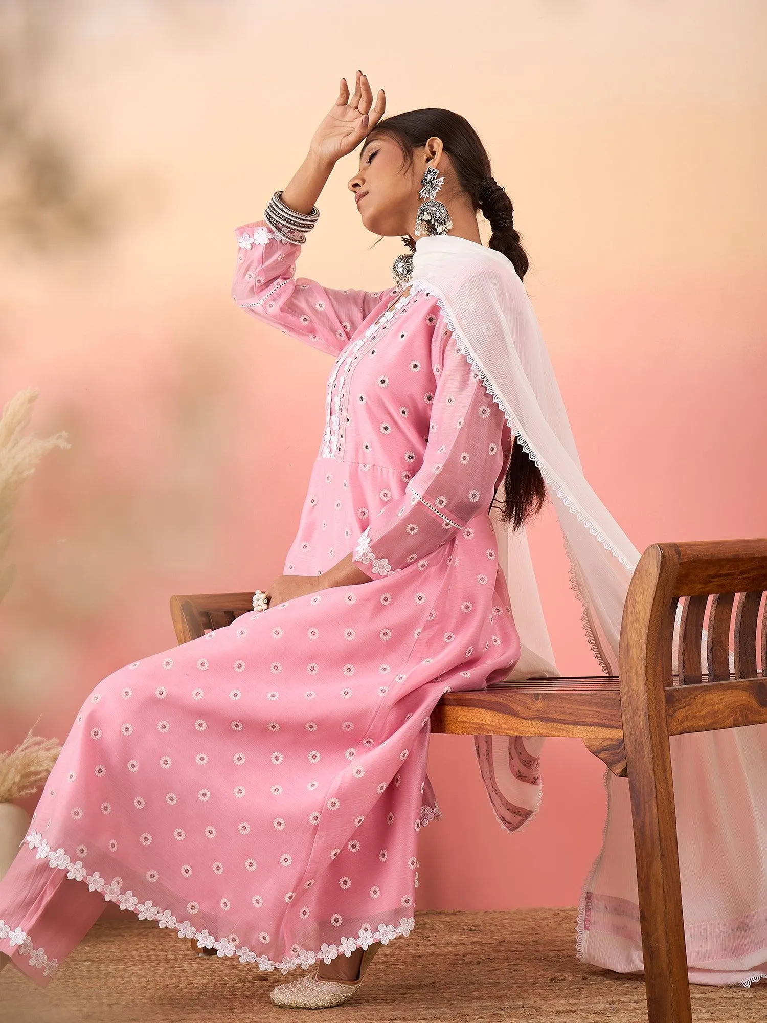 Women Floral Printed Regular Chanderi Silk Kurta with Trousers & With Dupatta